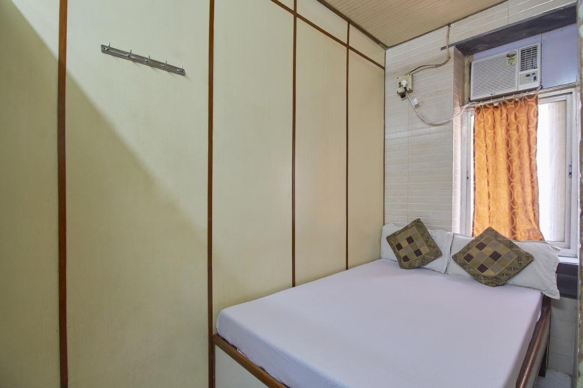 Plaza Guest House - Mumbai — Photos 3